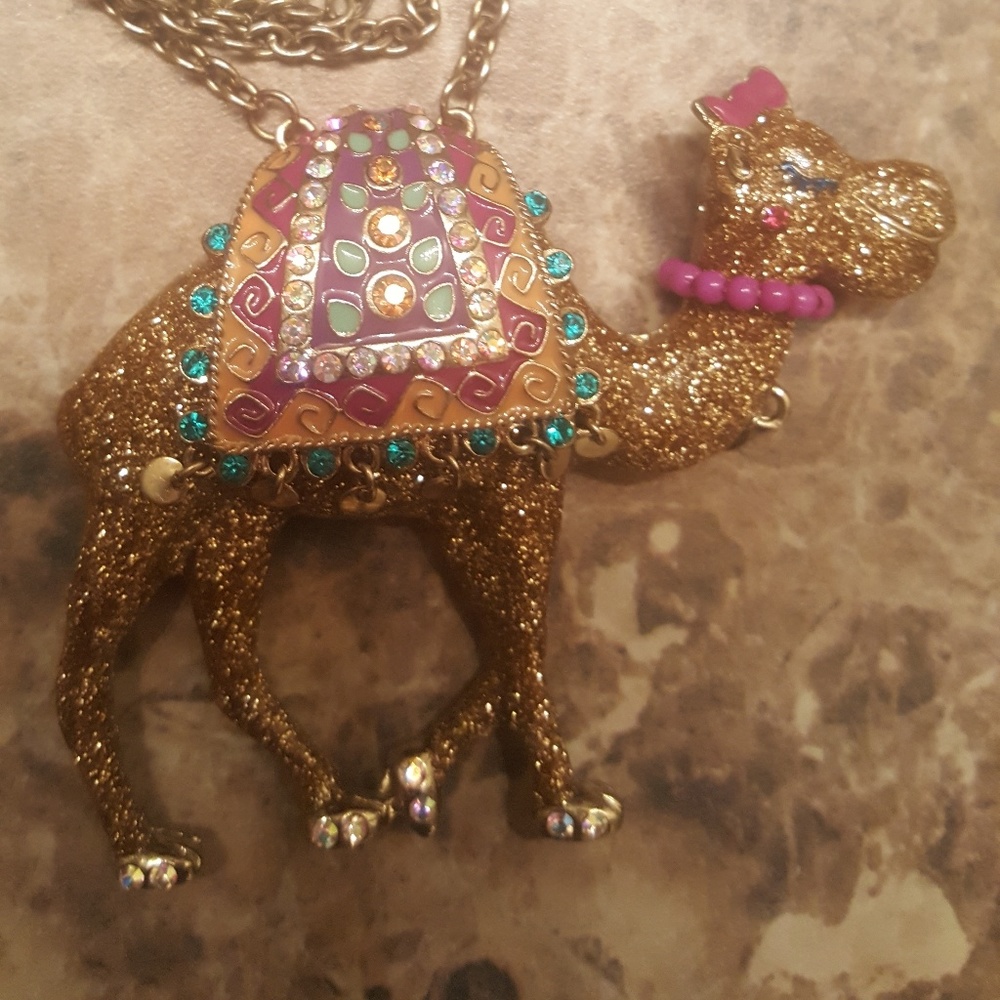 Betsey Johnson Moroccan Camel Neckalce SUPER RARE
